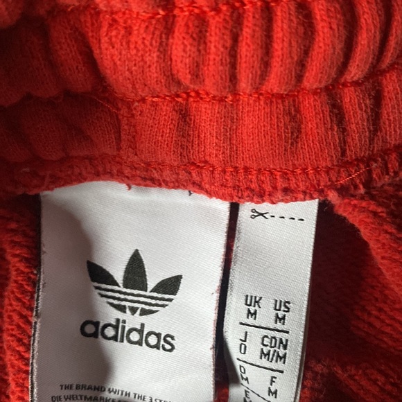 Men’s red Adidas shorts - Picture 2 of 3